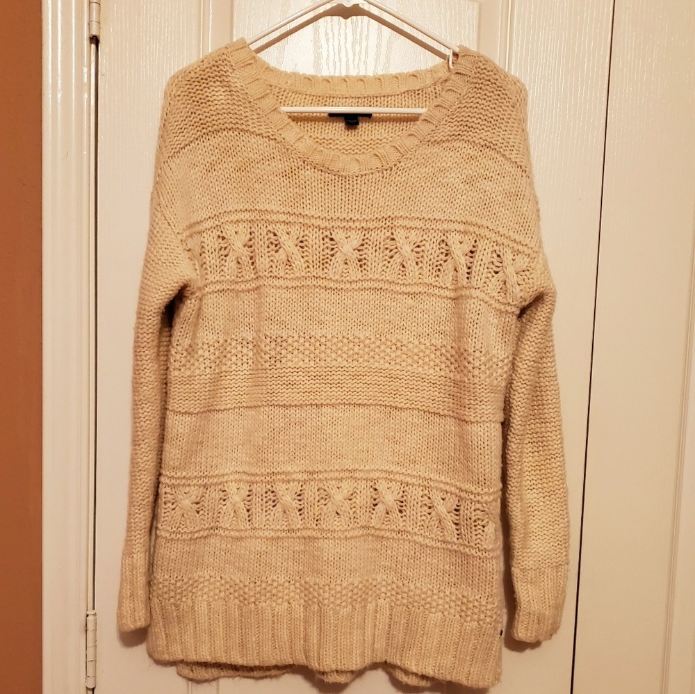 American Eagle sweater NWOT